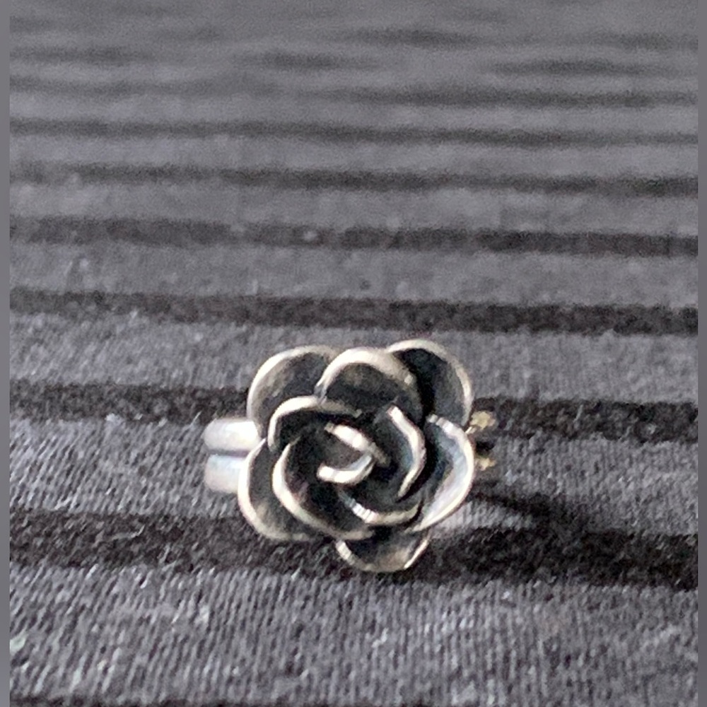 Silpada Sterling Flower Ring